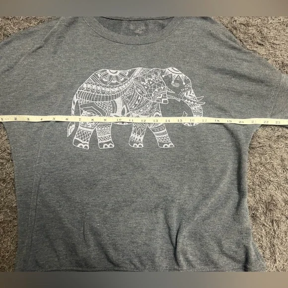 Y2k Blue Elephant Crewneck! - Picture 11 of 13
